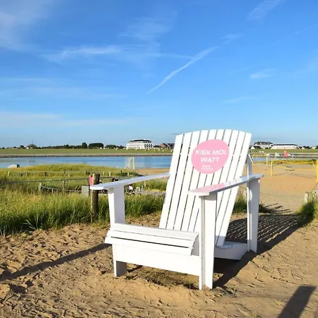 Appartement Kleine Brise 8 *